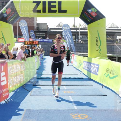 10.08.2025 - GEWOBA Citytriathlon Bremen H.Heesch http://msf.ph/oto/8552923 10.08.2025 13:41:12 Ziel 841 meine-sportfotos.de