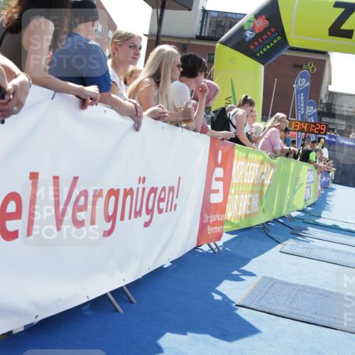 10.08.2025 - GEWOBA Citytriathlon Bremen H.Heesch http://msf.ph/oto/8552928 10.08.2025 13:41:33 Ziel  meine-sportfotos.de