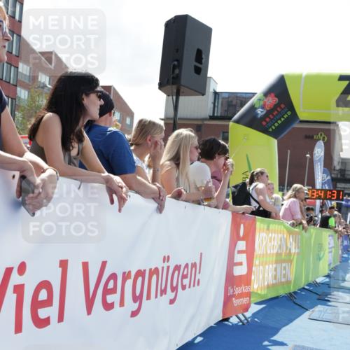 10.08.2025 - GEWOBA Citytriathlon Bremen H.Heesch http://msf.ph/oto/8552931 10.08.2025 13:41:35 Ziel  meine-sportfotos.de