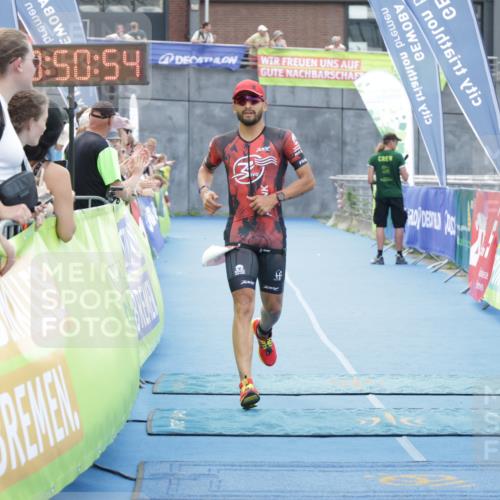 10.08.2025 - GEWOBA Citytriathlon Bremen H.Heesch http://msf.ph/oto/8552992 10.08.2025 13:50:57 Ziel 815 meine-sportfotos.de