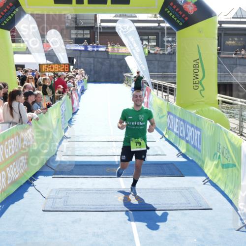 10.08.2025 - GEWOBA Citytriathlon Bremen H.Heesch http://msf.ph/oto/8553051 10.08.2025 15:09:32 Ziel 55, 66, 79 meine-sportfotos.de