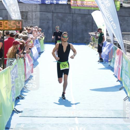 10.08.2025 - GEWOBA Citytriathlon Bremen H.Heesch http://msf.ph/oto/8553058 10.08.2025 15:09:58 Ziel 118, 155 meine-sportfotos.de