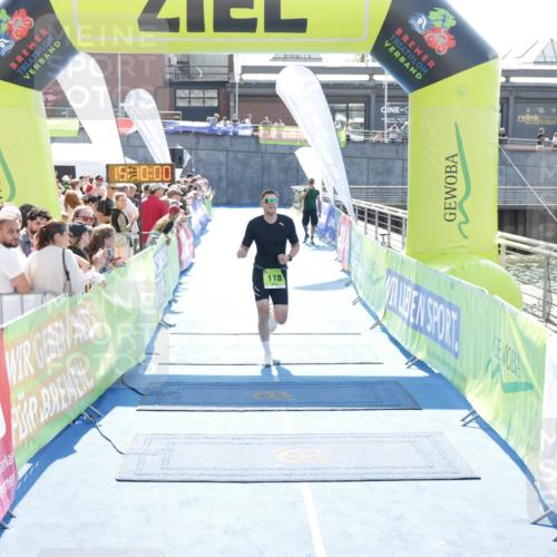 10.08.2025 - GEWOBA Citytriathlon Bremen H.Heesch http://msf.ph/oto/8553082 10.08.2025 15:10:04 Ziel 118, 155 meine-sportfotos.de