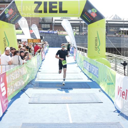 10.08.2025 - GEWOBA Citytriathlon Bremen H.Heesch http://msf.ph/oto/8553084 10.08.2025 15:10:04 Ziel 118, 155 meine-sportfotos.de