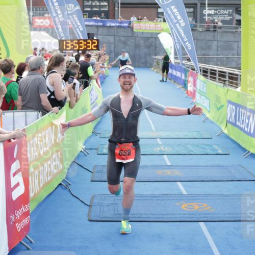 10.08.2025 - GEWOBA Citytriathlon Bremen H.Heesch http://msf.ph/oto/8553090 10.08.2025 13:53:36 Ziel 658, 690 meine-sportfotos.de