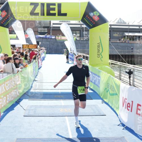 10.08.2025 - GEWOBA Citytriathlon Bremen H.Heesch http://msf.ph/oto/8553094 10.08.2025 15:10:05 Ziel 118, 155 meine-sportfotos.de