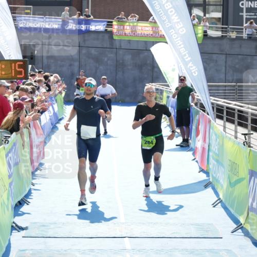 10.08.2025 - GEWOBA Citytriathlon Bremen H.Heesch http://msf.ph/oto/8553100 10.08.2025 15:10:19 Ziel 148, 264 meine-sportfotos.de