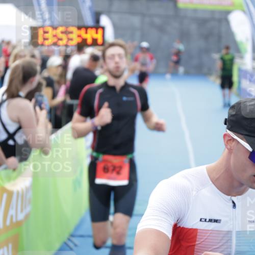 10.08.2025 - GEWOBA Citytriathlon Bremen H.Heesch http://msf.ph/oto/8553118 10.08.2025 13:53:48 Ziel 672, 723, 755 meine-sportfotos.de