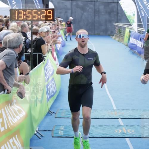 10.08.2025 - GEWOBA Citytriathlon Bremen H.Heesch http://msf.ph/oto/8553192 10.08.2025 13:55:33 Ziel 579, 694 meine-sportfotos.de