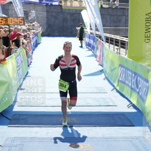 10.08.2025 - GEWOBA Citytriathlon Bremen H.Heesch http://msf.ph/oto/8553200 10.08.2025 15:10:49 Ziel 261, 304 meine-sportfotos.de