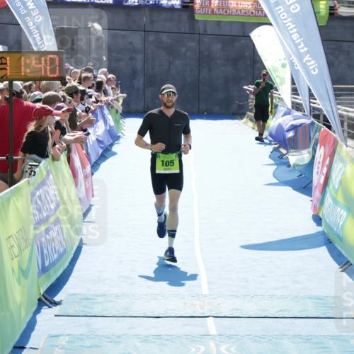 10.08.2025 - GEWOBA Citytriathlon Bremen H.Heesch http://msf.ph/oto/8553234 10.08.2025 15:11:44 Ziel 105 meine-sportfotos.de