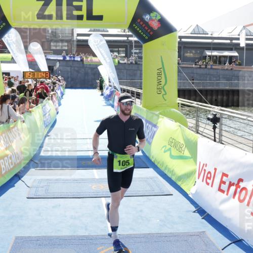 10.08.2025 - GEWOBA Citytriathlon Bremen H.Heesch http://msf.ph/oto/8553255 10.08.2025 15:11:47 Ziel 105 meine-sportfotos.de