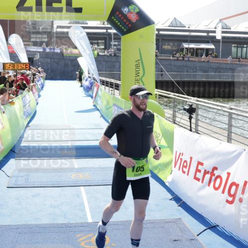 10.08.2025 - GEWOBA Citytriathlon Bremen H.Heesch http://msf.ph/oto/8553257 10.08.2025 15:11:47 Ziel 105 meine-sportfotos.de