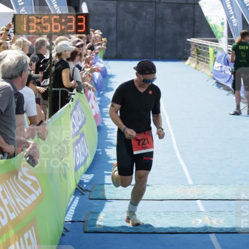 10.08.2025 - GEWOBA Citytriathlon Bremen H.Heesch http://msf.ph/oto/8553262 10.08.2025 13:56:36 Ziel 721 meine-sportfotos.de
