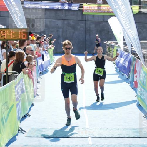 10.08.2025 - GEWOBA Citytriathlon Bremen H.Heesch http://msf.ph/oto/8553282 10.08.2025 15:44:20 Ziel 149, 398, 519 meine-sportfotos.de