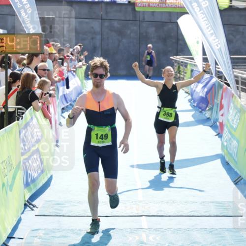 10.08.2025 - GEWOBA Citytriathlon Bremen H.Heesch http://msf.ph/oto/8553286 10.08.2025 15:44:21 Ziel 149, 398, 519 meine-sportfotos.de