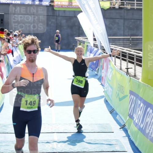 10.08.2025 - GEWOBA Citytriathlon Bremen H.Heesch http://msf.ph/oto/8553289 10.08.2025 15:44:22 Ziel 149, 398, 519 meine-sportfotos.de