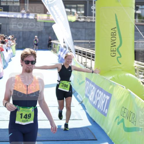 10.08.2025 - GEWOBA Citytriathlon Bremen H.Heesch http://msf.ph/oto/8553294 10.08.2025 15:44:23 Ziel 149, 398, 519 meine-sportfotos.de