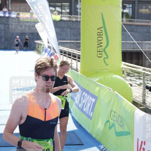 10.08.2025 - GEWOBA Citytriathlon Bremen H.Heesch http://msf.ph/oto/8553300 10.08.2025 15:44:24 Ziel 149, 398 meine-sportfotos.de