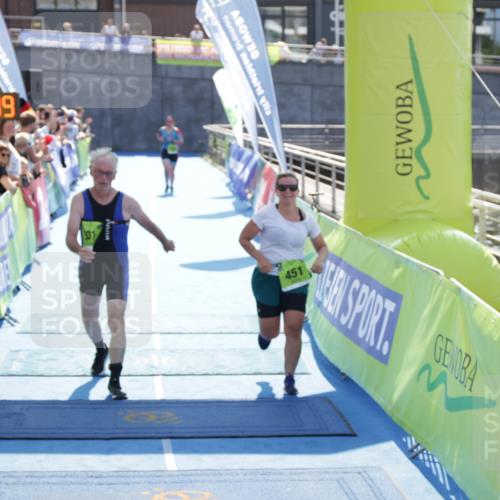 10.08.2025 - GEWOBA Citytriathlon Bremen H.Heesch http://msf.ph/oto/8553321 10.08.2025 15:44:43 Ziel 183, 331, 451 meine-sportfotos.de