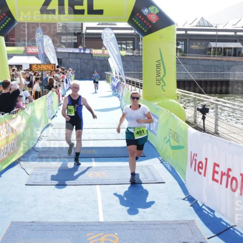10.08.2025 - GEWOBA Citytriathlon Bremen H.Heesch http://msf.ph/oto/8553327 10.08.2025 15:44:44 Ziel 183, 331, 451 meine-sportfotos.de