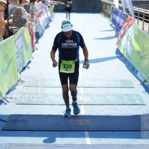 10.08.2025 - GEWOBA Citytriathlon Bremen H.Heesch http://msf.ph/oto/8553401 10.08.2025 15:45:19 Ziel 335 meine-sportfotos.de
