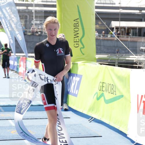 10.08.2025 - GEWOBA Citytriathlon Bremen H.Heesch http://msf.ph/oto/8553405 10.08.2025 13:58:24 Ziel 916 meine-sportfotos.de