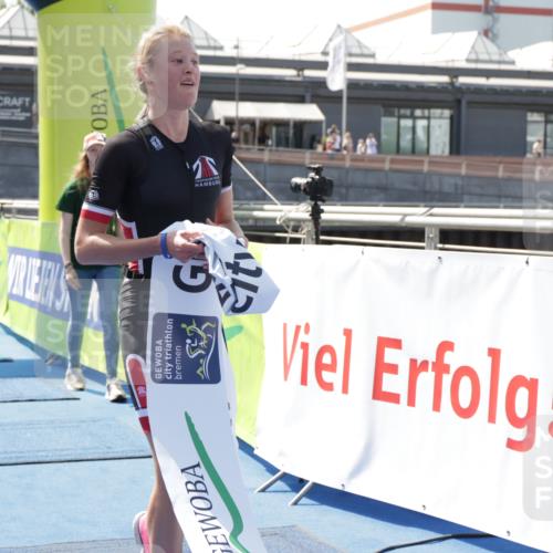 10.08.2025 - GEWOBA Citytriathlon Bremen H.Heesch http://msf.ph/oto/8553414 10.08.2025 13:58:26 Ziel 916 meine-sportfotos.de