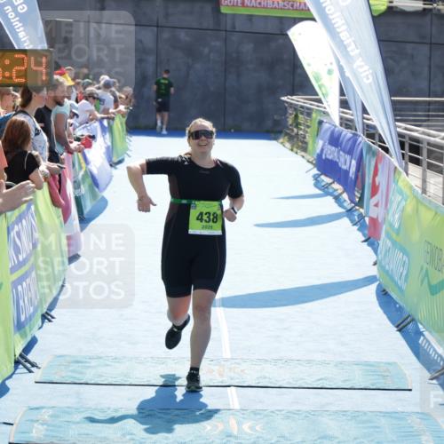 10.08.2025 - GEWOBA Citytriathlon Bremen H.Heesch http://msf.ph/oto/8553415 10.08.2025 15:45:28 Ziel 438 meine-sportfotos.de