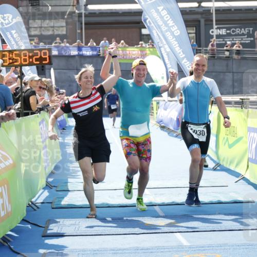 10.08.2025 - GEWOBA Citytriathlon Bremen H.Heesch http://msf.ph/oto/8553428 10.08.2025 13:58:33 Ziel 665, 1013, 1030 meine-sportfotos.de