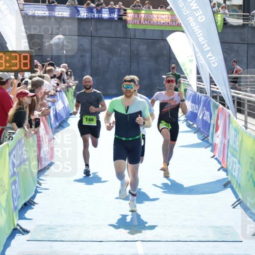 10.08.2025 - GEWOBA Citytriathlon Bremen H.Heesch http://msf.ph/oto/8553465 10.08.2025 15:13:42 Ziel 62, 92, 116, 146, 255 meine-sportfotos.de