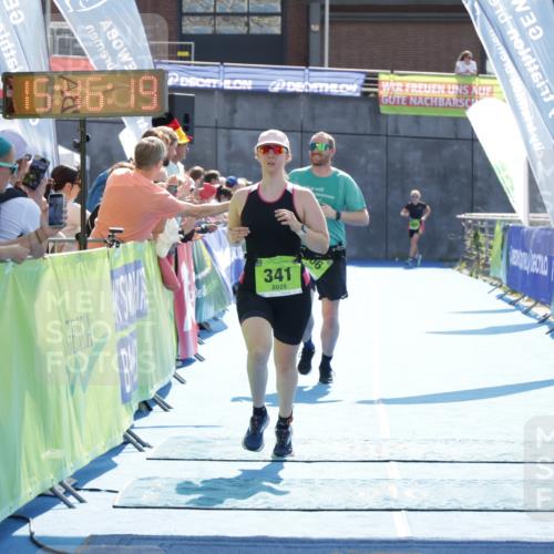 10.08.2025 - GEWOBA Citytriathlon Bremen H.Heesch http://msf.ph/oto/8553472 10.08.2025 15:46:23 Ziel 206, 341 meine-sportfotos.de