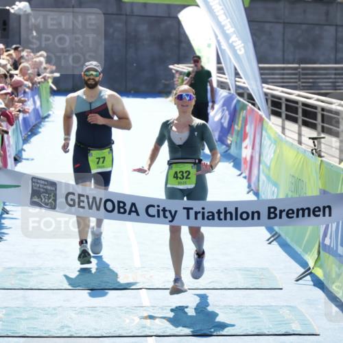 10.08.2025 - GEWOBA Citytriathlon Bremen H.Heesch http://msf.ph/oto/8553545 10.08.2025 15:14:07 Ziel 77, 432 meine-sportfotos.de
