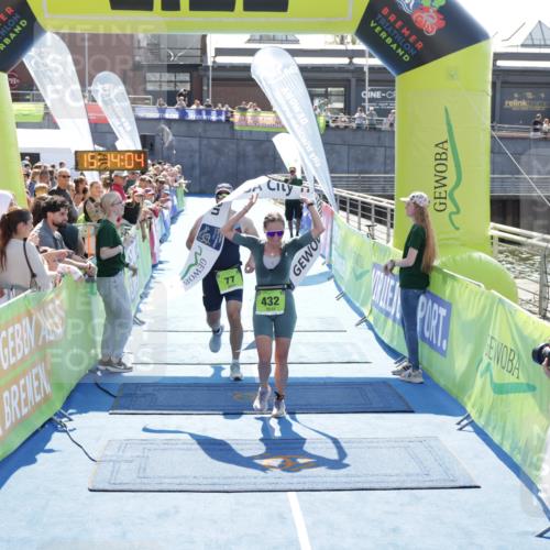 10.08.2025 - GEWOBA Citytriathlon Bremen H.Heesch http://msf.ph/oto/8553559 10.08.2025 15:14:08 Ziel 77, 432 meine-sportfotos.de