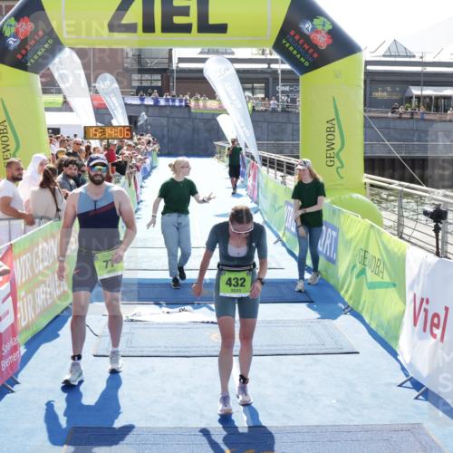 10.08.2025 - GEWOBA Citytriathlon Bremen H.Heesch http://msf.ph/oto/8553576 10.08.2025 15:14:10 Ziel 77, 432 meine-sportfotos.de