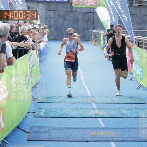 10.08.2025 - GEWOBA Citytriathlon Bremen H.Heesch http://msf.ph/oto/8553577 10.08.2025 14:00:37 Ziel 641, 943 meine-sportfotos.de