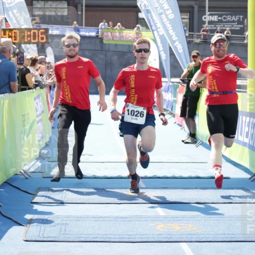 10.08.2025 - GEWOBA Citytriathlon Bremen H.Heesch http://msf.ph/oto/8553613 10.08.2025 14:01:10 Ziel 565, 1026 meine-sportfotos.de