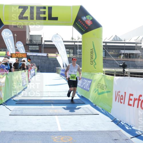 10.08.2025 - GEWOBA Citytriathlon Bremen H.Heesch http://msf.ph/oto/8553710 10.08.2025 15:47:52 Ziel 502 meine-sportfotos.de