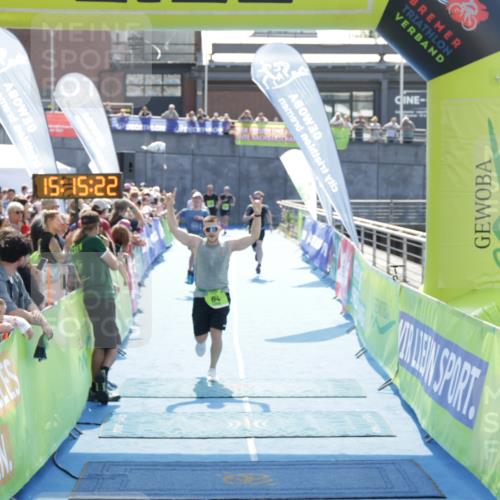 10.08.2025 - GEWOBA Citytriathlon Bremen H.Heesch http://msf.ph/oto/8553715 10.08.2025 15:15:25 Ziel 46, 64, 68, 217, 229 meine-sportfotos.de