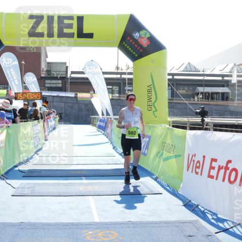 10.08.2025 - GEWOBA Citytriathlon Bremen H.Heesch http://msf.ph/oto/8553726 10.08.2025 15:47:53 Ziel 502 meine-sportfotos.de