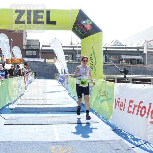 10.08.2025 - GEWOBA Citytriathlon Bremen H.Heesch http://msf.ph/oto/8553732 10.08.2025 15:47:53 Ziel 502 meine-sportfotos.de
