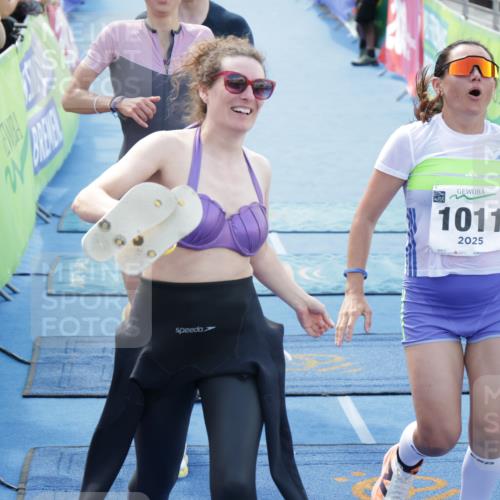 10.08.2025 - GEWOBA Citytriathlon Bremen H.Heesch http://msf.ph/oto/8553772 10.08.2025 14:02:11 Ziel 597, 627, 661, 912, 1011 meine-sportfotos.de