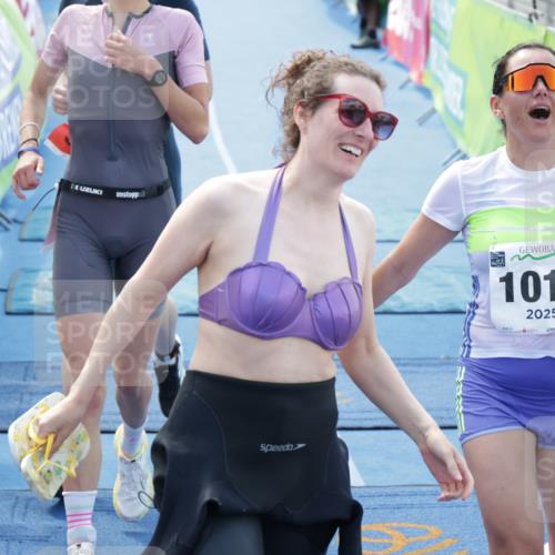 10.08.2025 - GEWOBA Citytriathlon Bremen H.Heesch http://msf.ph/oto/8553775 10.08.2025 14:02:11 Ziel 597, 627, 661, 912, 1011 meine-sportfotos.de