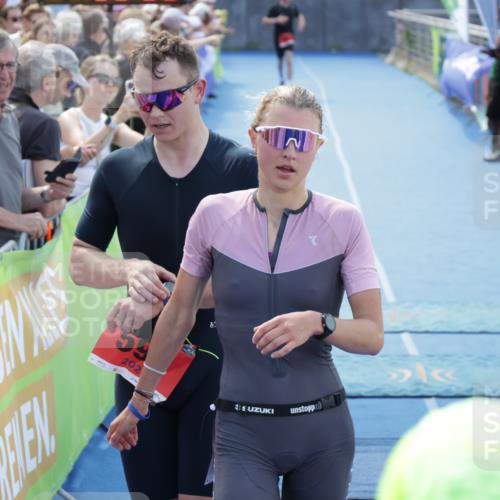 10.08.2025 - GEWOBA Citytriathlon Bremen H.Heesch http://msf.ph/oto/8553781 10.08.2025 14:02:12 Ziel 597, 627, 661, 912, 1011 meine-sportfotos.de