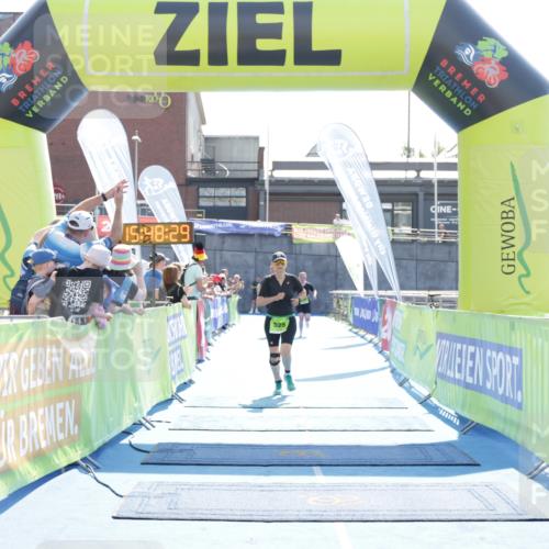 10.08.2025 - GEWOBA Citytriathlon Bremen H.Heesch http://msf.ph/oto/8553784 10.08.2025 15:48:33 Ziel 355 meine-sportfotos.de