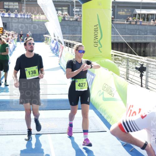 10.08.2025 - GEWOBA Citytriathlon Bremen H.Heesch http://msf.ph/oto/8553791 10.08.2025 15:15:36 Ziel 43, 46, 68, 136, 217, 229, 427 meine-sportfotos.de