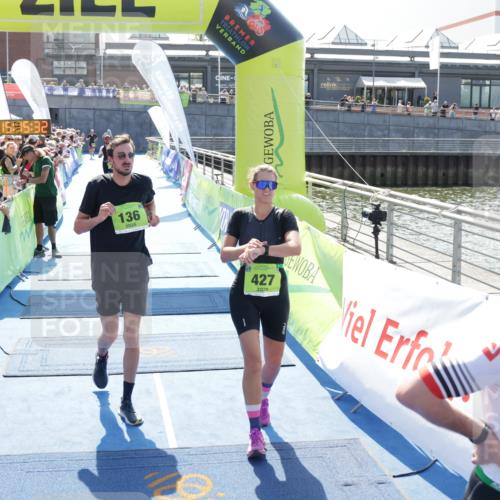 10.08.2025 - GEWOBA Citytriathlon Bremen H.Heesch http://msf.ph/oto/8553795 10.08.2025 15:15:36 Ziel 43, 46, 68, 136, 217, 229, 427 meine-sportfotos.de