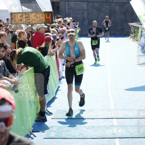 10.08.2025 - GEWOBA Citytriathlon Bremen H.Heesch http://msf.ph/oto/8553807 10.08.2025 15:15:48 Ziel 43, 74, 216, 285 meine-sportfotos.de