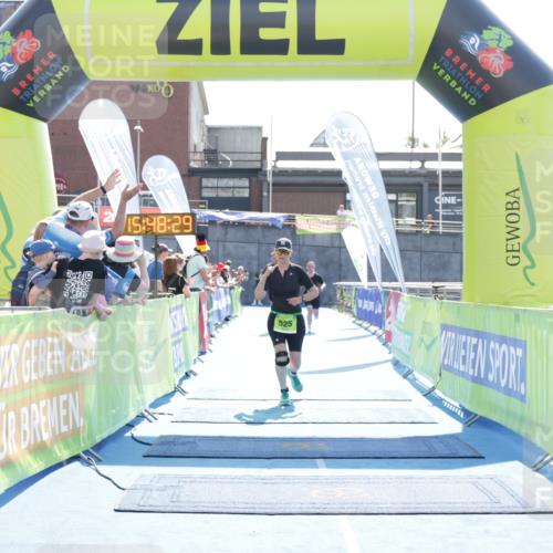 10.08.2025 - GEWOBA Citytriathlon Bremen H.Heesch http://msf.ph/oto/8553812 10.08.2025 15:48:33 Ziel 355 meine-sportfotos.de