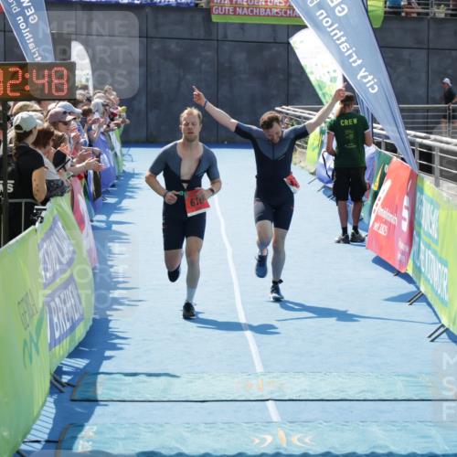 10.08.2025 - GEWOBA Citytriathlon Bremen H.Heesch http://msf.ph/oto/8553841 10.08.2025 14:02:52 Ziel 613, 618, 710, 801 meine-sportfotos.de